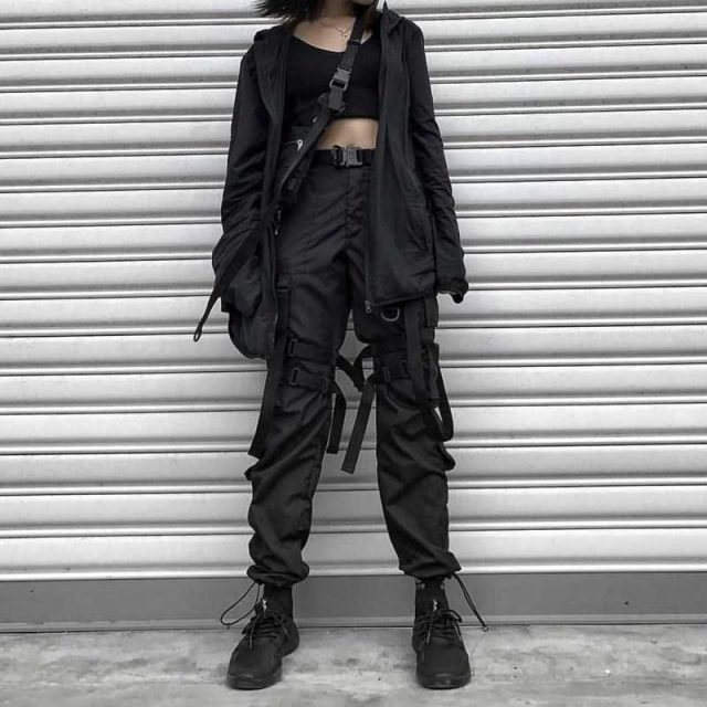 Techpad Roupa Roupas Techwear feminina: moda, looks, inspiração e como usar